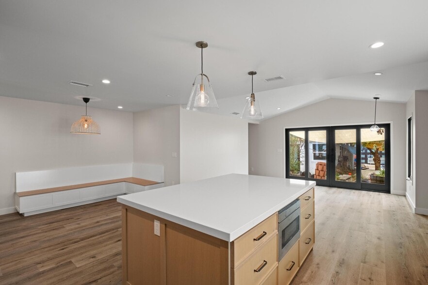Building Photo - 2726 Andreo Ave