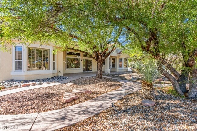 Building Photo - 10548 Findlay Ave