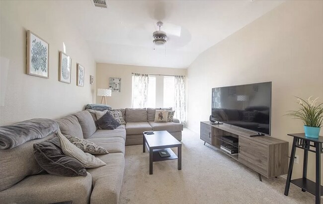 Building Photo - 1607 Kemah Dr