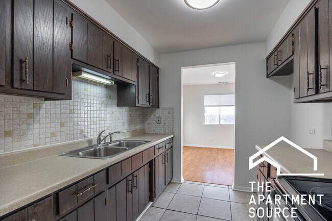 Building Photo - 2300 N Harlem Ave