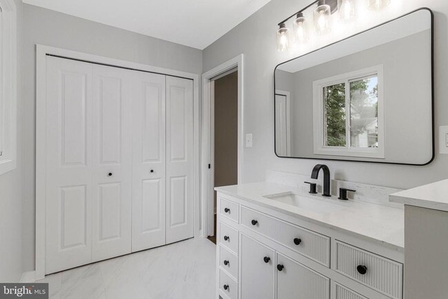 Building Photo - 5511 Callander Dr