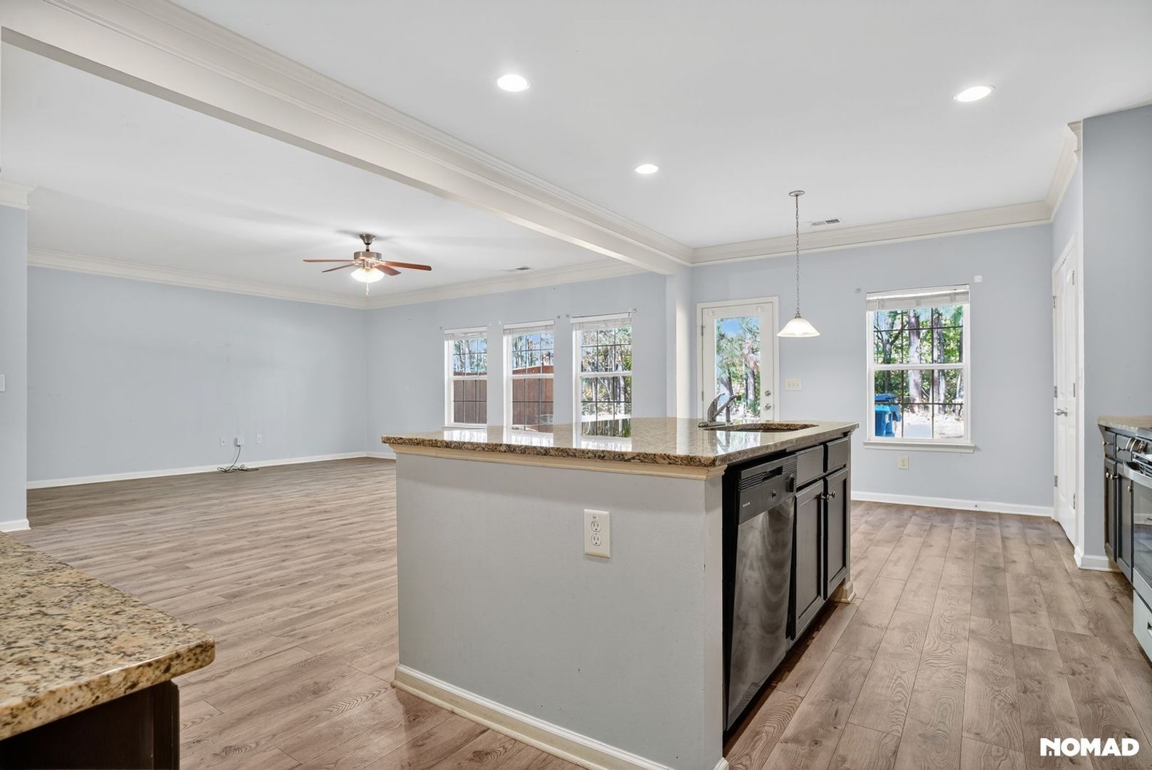 Building Photo - 1041 Sonoma Dr SW