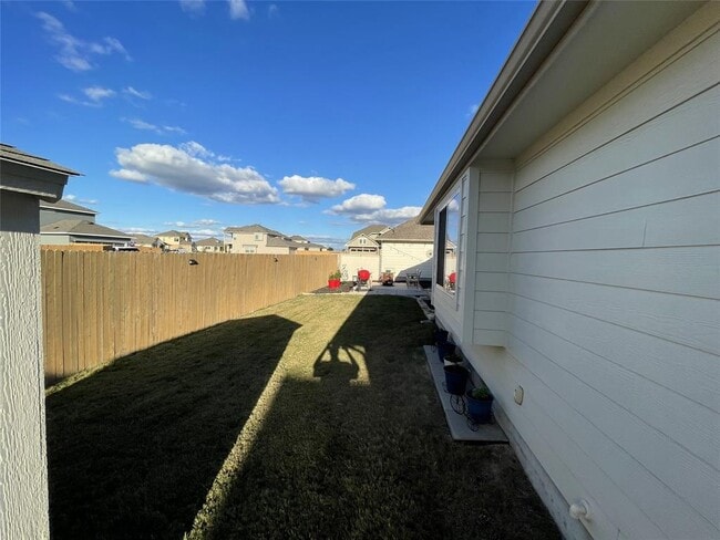 Building Photo - 108 Lasino Dr