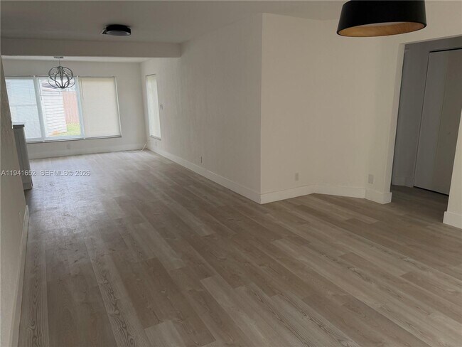 Building Photo - 3581 SW 13th Ct