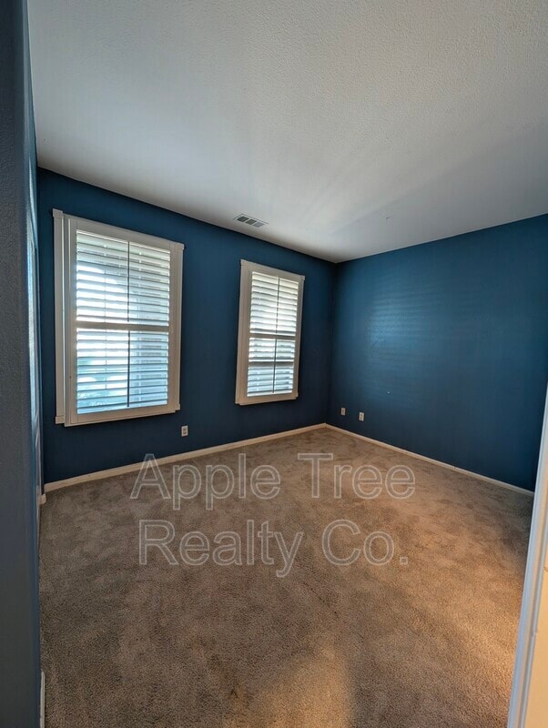 Building Photo - 1560 Gazebo Ln