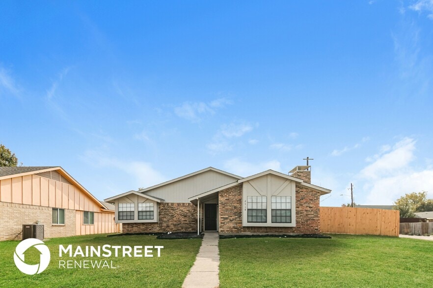 Primary Photo - 2718 Holy Cross Ln