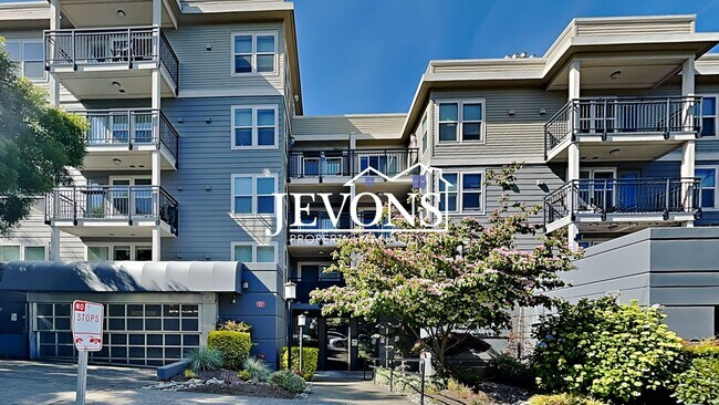 Building Photo - Stunning property in the heart of Seattle!