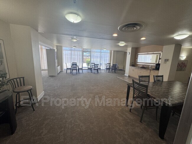 Building Photo - 1331 Park Ave SW
