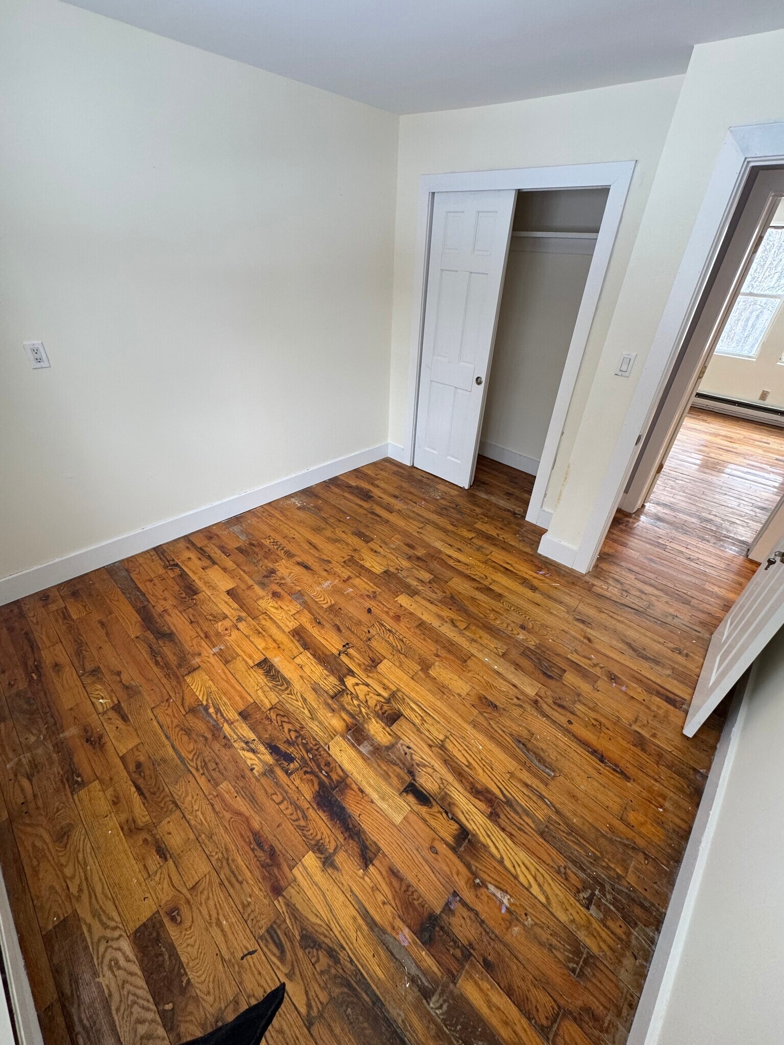 Building Photo - 27 Grant St