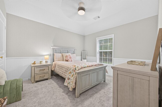 Building Photo - 27 E Shale Creek Cir