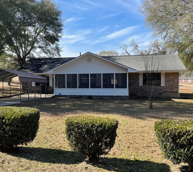 Primary Photo - 430 Co Rd 445