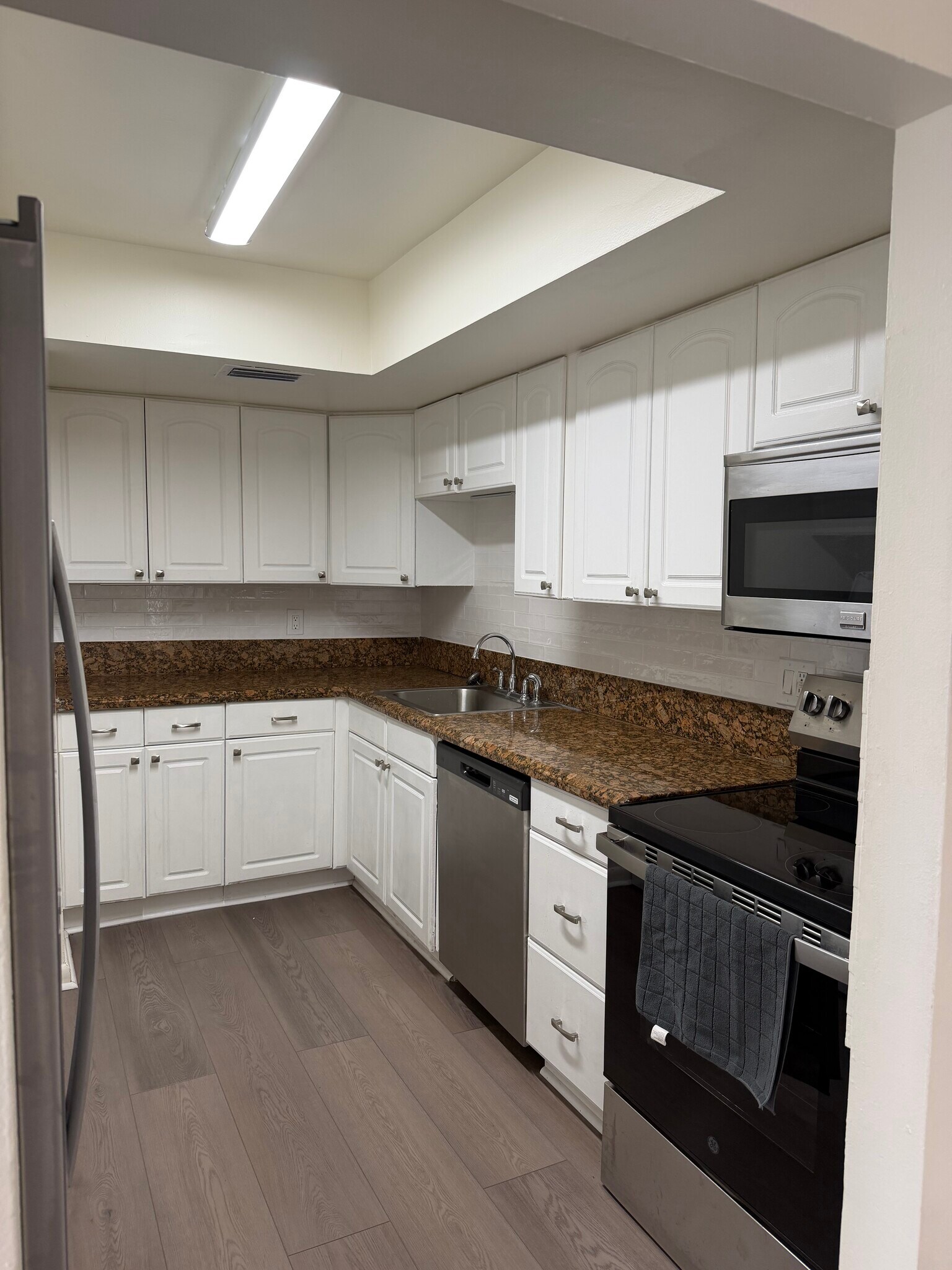 Building Photo - 2047 NW 56th Ave