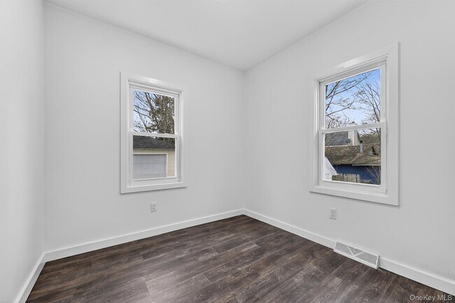 Building Photo - 60 Jeanibo Rd