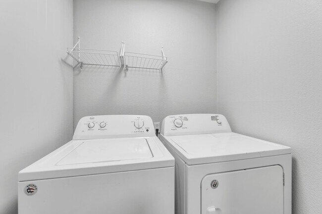 Building Photo - 1829 Bering Dr