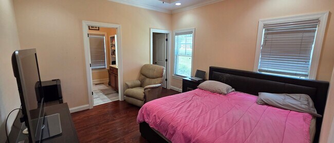 Building Photo - Executive home in Lewisville gated community