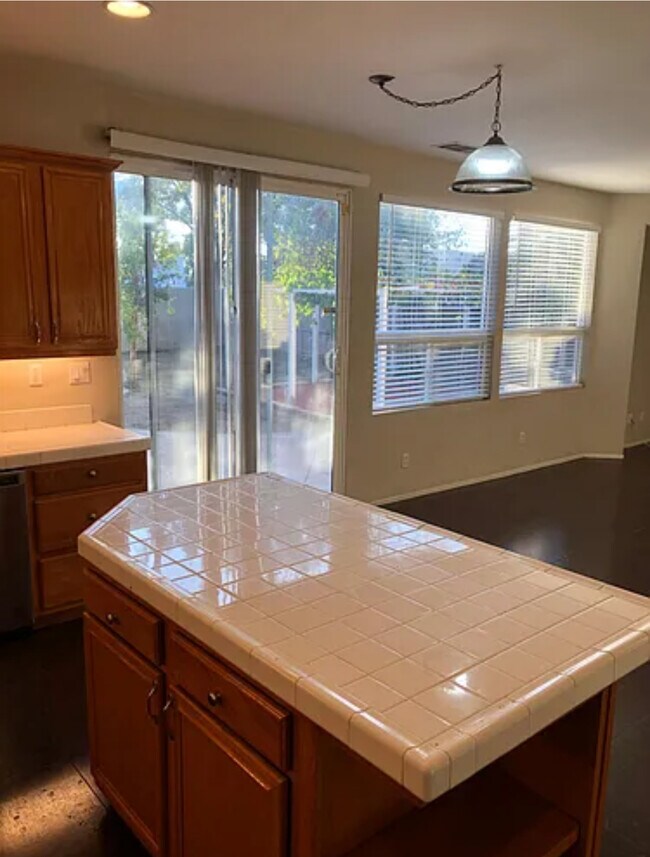 Building Photo - 29507 Desert Terrace Dr