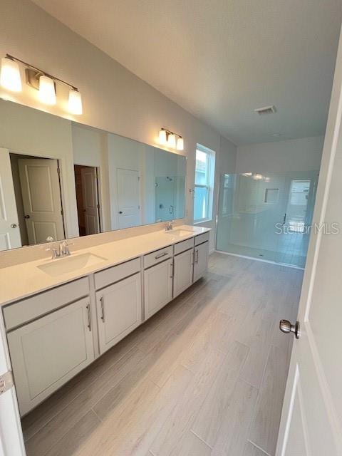 Building Photo - 3810 Knotty Pne St