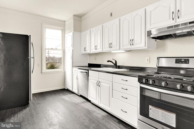 Building Photo - 3 Bedroom North Steelton