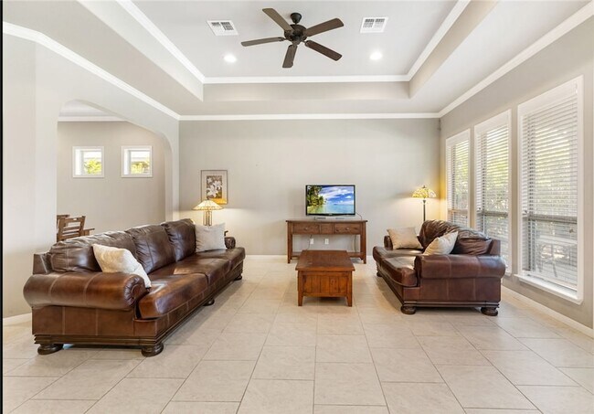 Building Photo - 2528 Kinnersley Ln