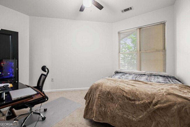 Building Photo - 870 Mayson Turner Rd NW