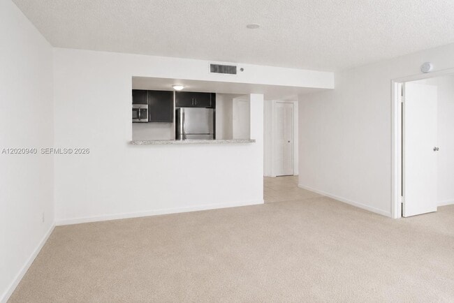 Building Photo - 7601 E Treasure Dr
