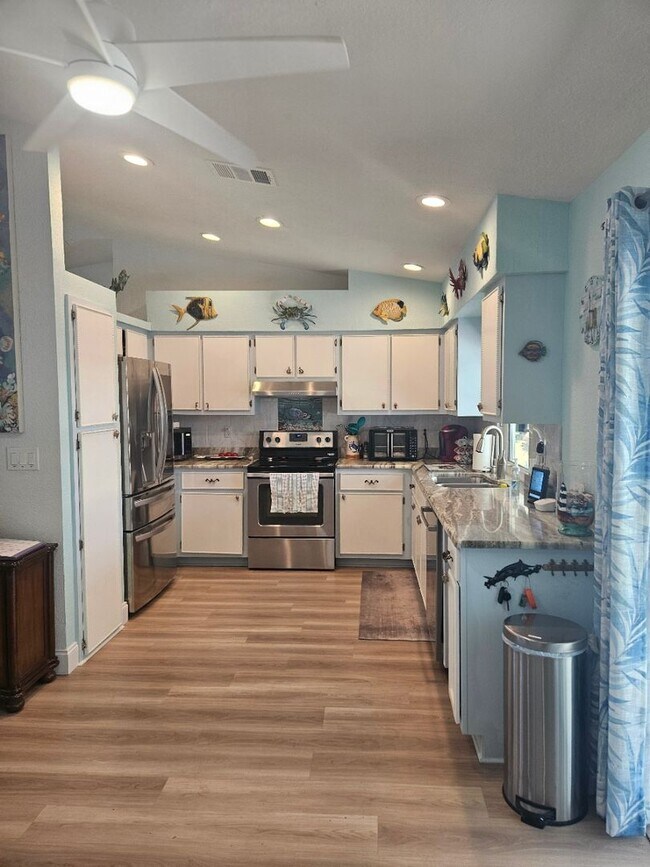 Building Photo - 18810 Ashcroft Cir