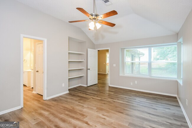 Building Photo - 492 Crestwood Ct