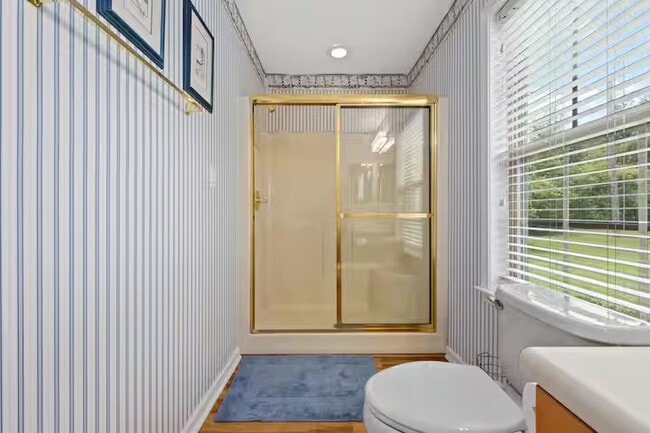 Building Photo - 270 Silver Lake N