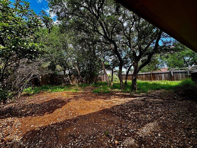 Building Photo - Good Home in a Quiet Neighborhood