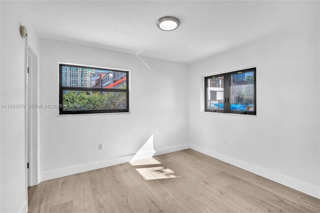 Building Photo - 3265 Virginia St