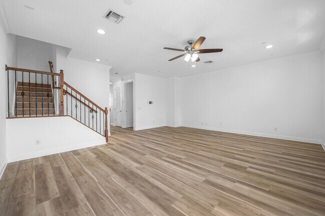 Building Photo - 824 Virginia Gardens Dr