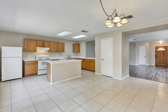 Building Photo - 1404 Baffin Cove