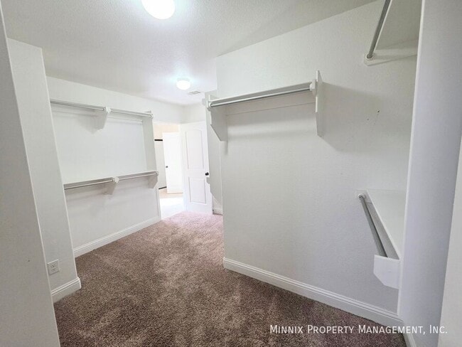 Building Photo - 9411 Sedona Ave