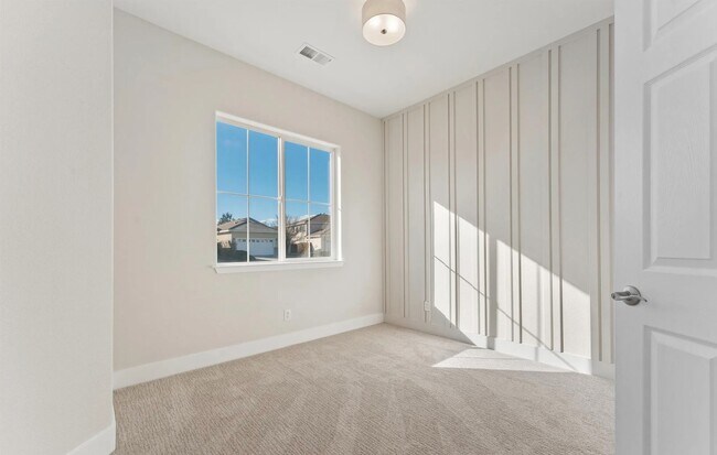 Building Photo - 1058 Chip Ct