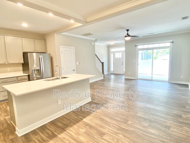 Building Photo - 1008 Celia Ct
