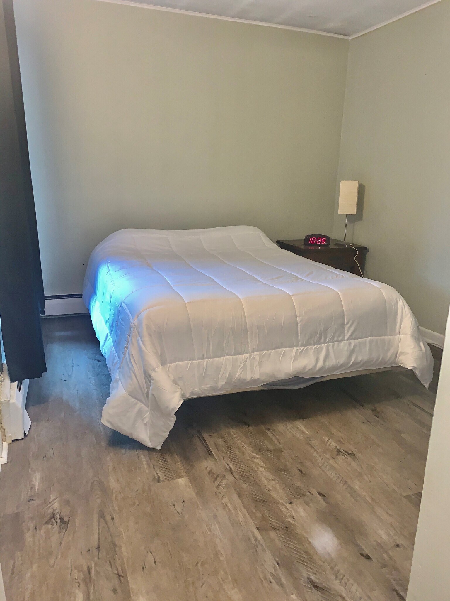 Building Photo - 140 Kenrick St