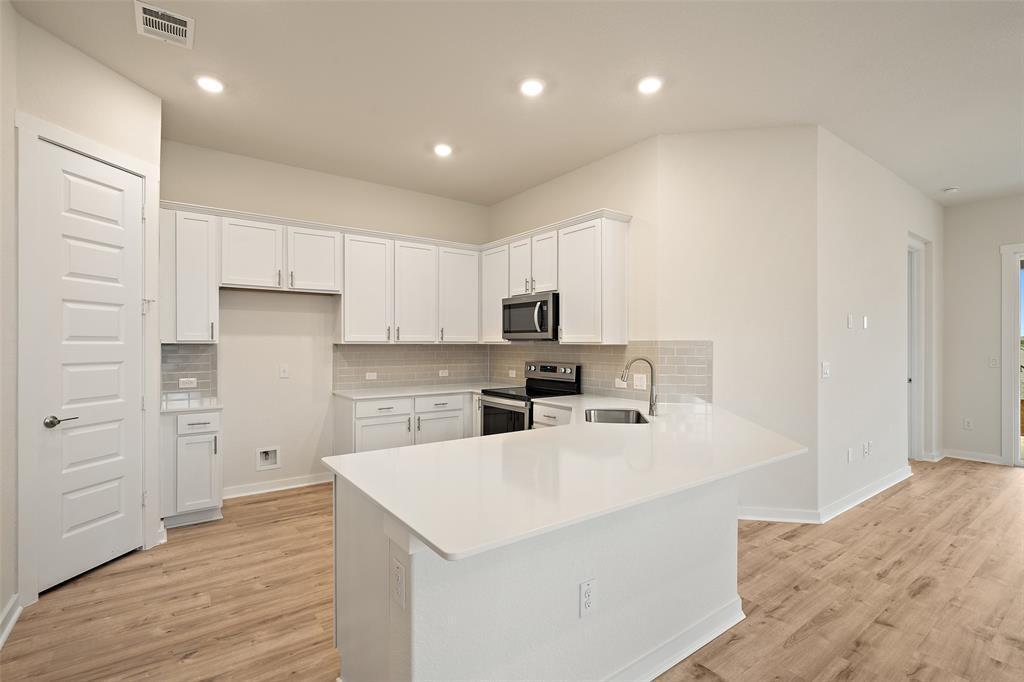 Building Photo - 204 Indian Shoal Dr