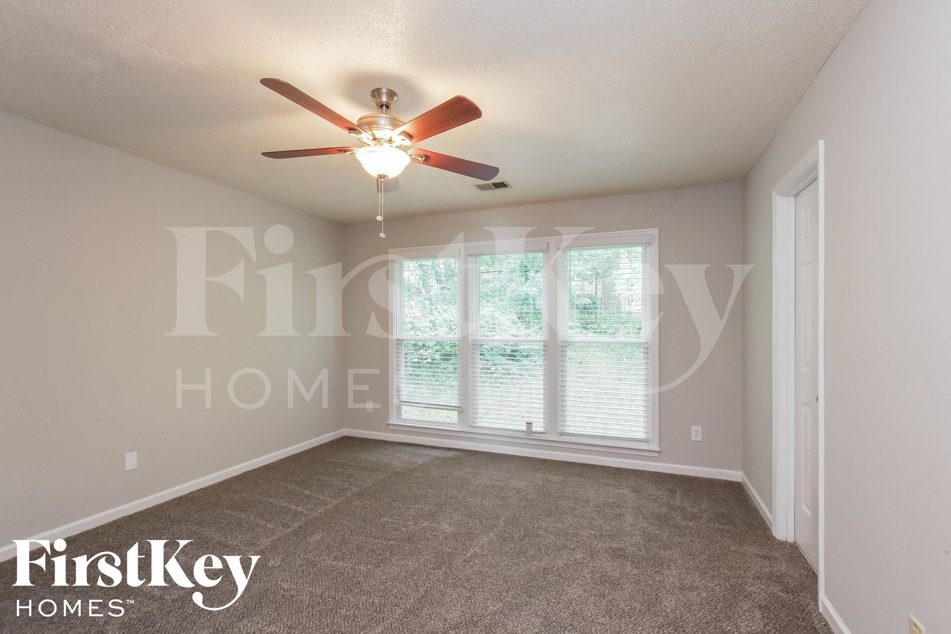 Building Photo - 3321 Argyle Ln