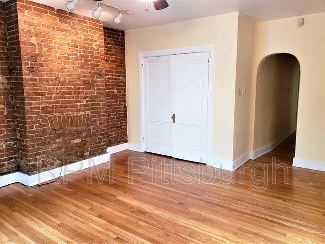 Building Photo - 205 Lehigh Ave