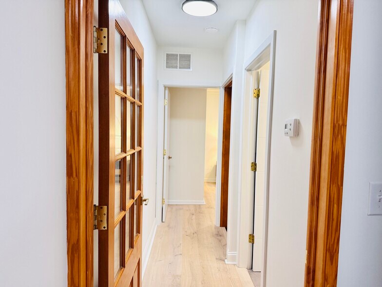 hallway - 2504 E York St