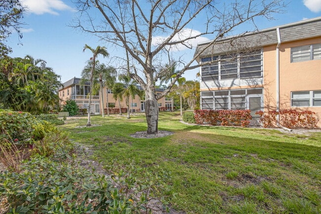 Building Photo - 2950 SE Ocean Blvd