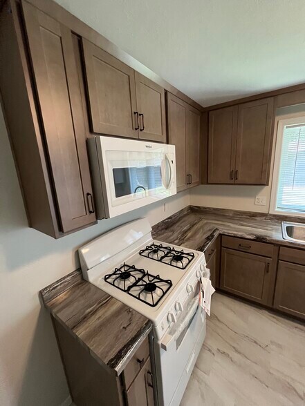 Building Photo - 517 Kelly Jo Dr