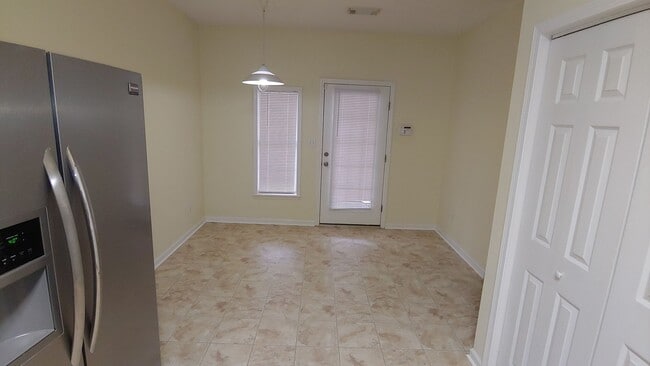 Building Photo - Nice 3 bedroom 2 bath home in Tuscaloosa