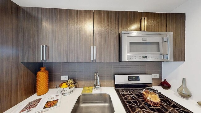 Building Photo - 1215 Astoria