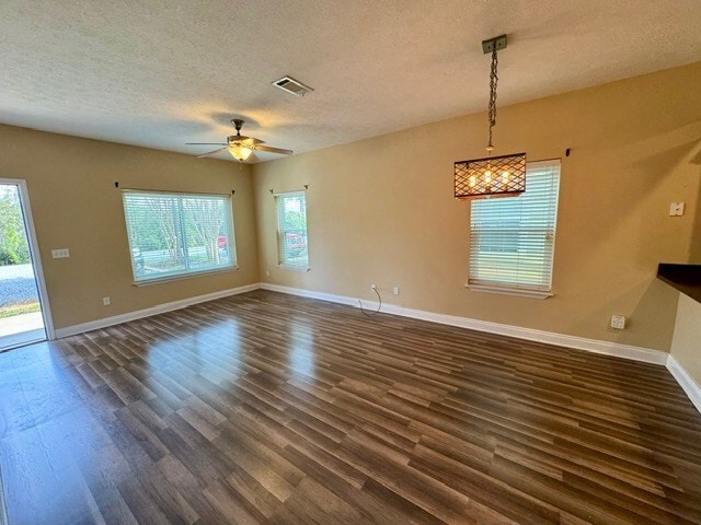 Building Photo - 1004 15th St