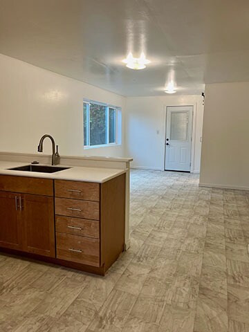 Building Photo - 655 Santa Maria Rd