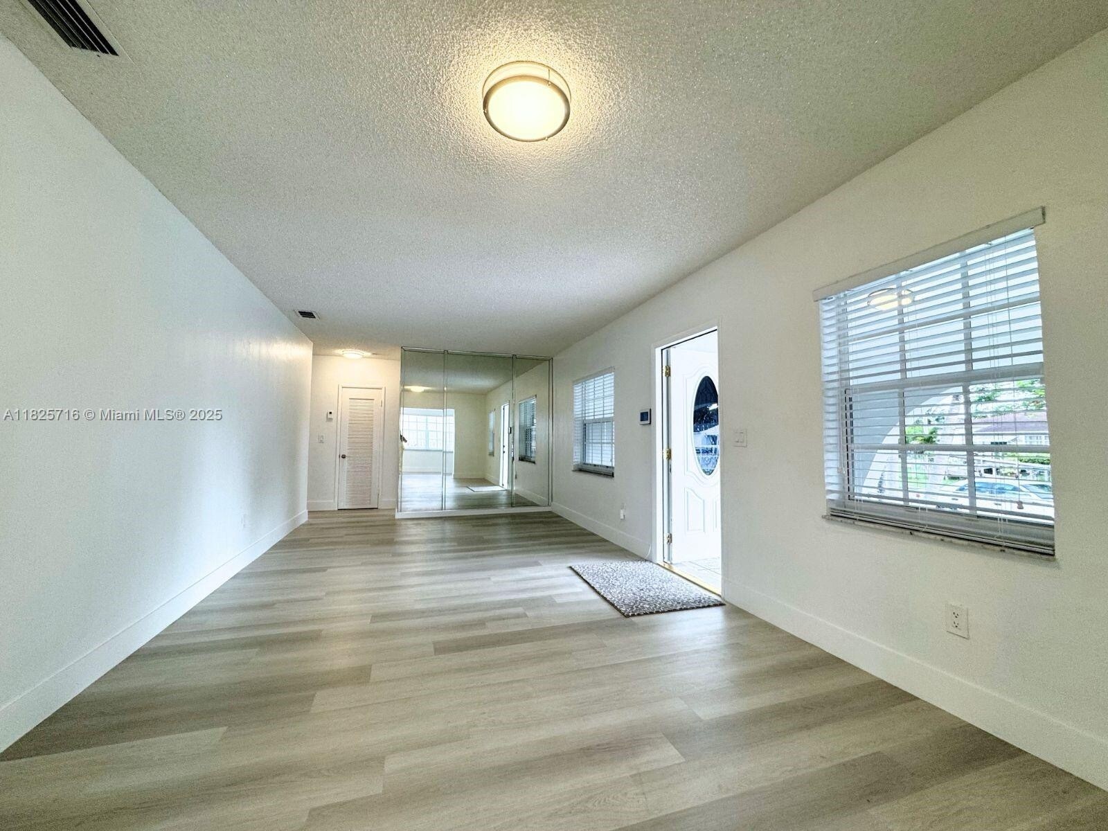 Building Photo - 115 W 37th St