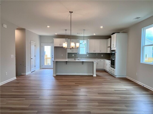 Building Photo - 620 Devon Aly
