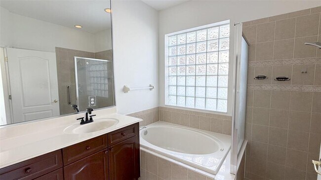 Building Photo - 12649 Cragside Ln