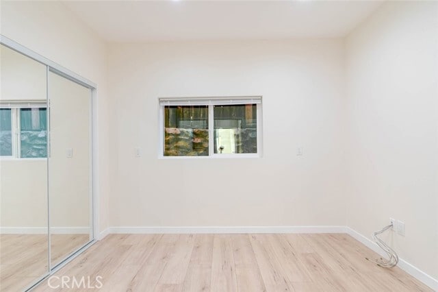 Building Photo - 10526 Hillhaven Ave